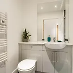 Modern Centre In Apartment Bradford (West Yorkshire)