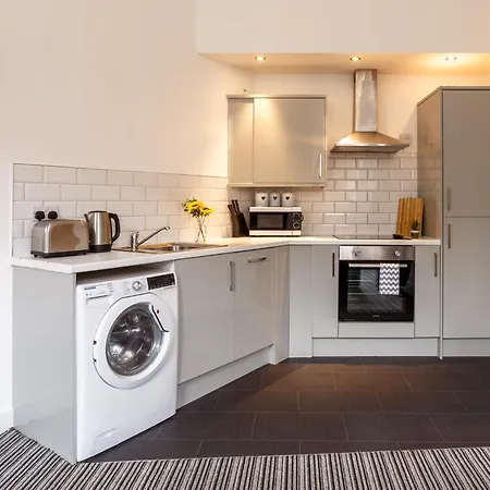 Modern Centre In Bradford (West Yorkshire)